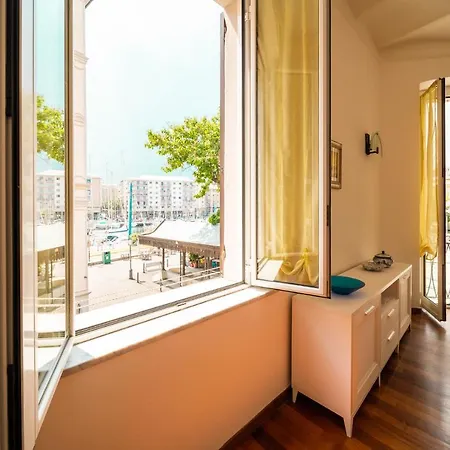 Luxury - Crociere 1 Min Free Wifi - Ac * Savona