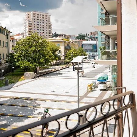 Luxury Cruises At 1 Min Wifi - Free Park Savona